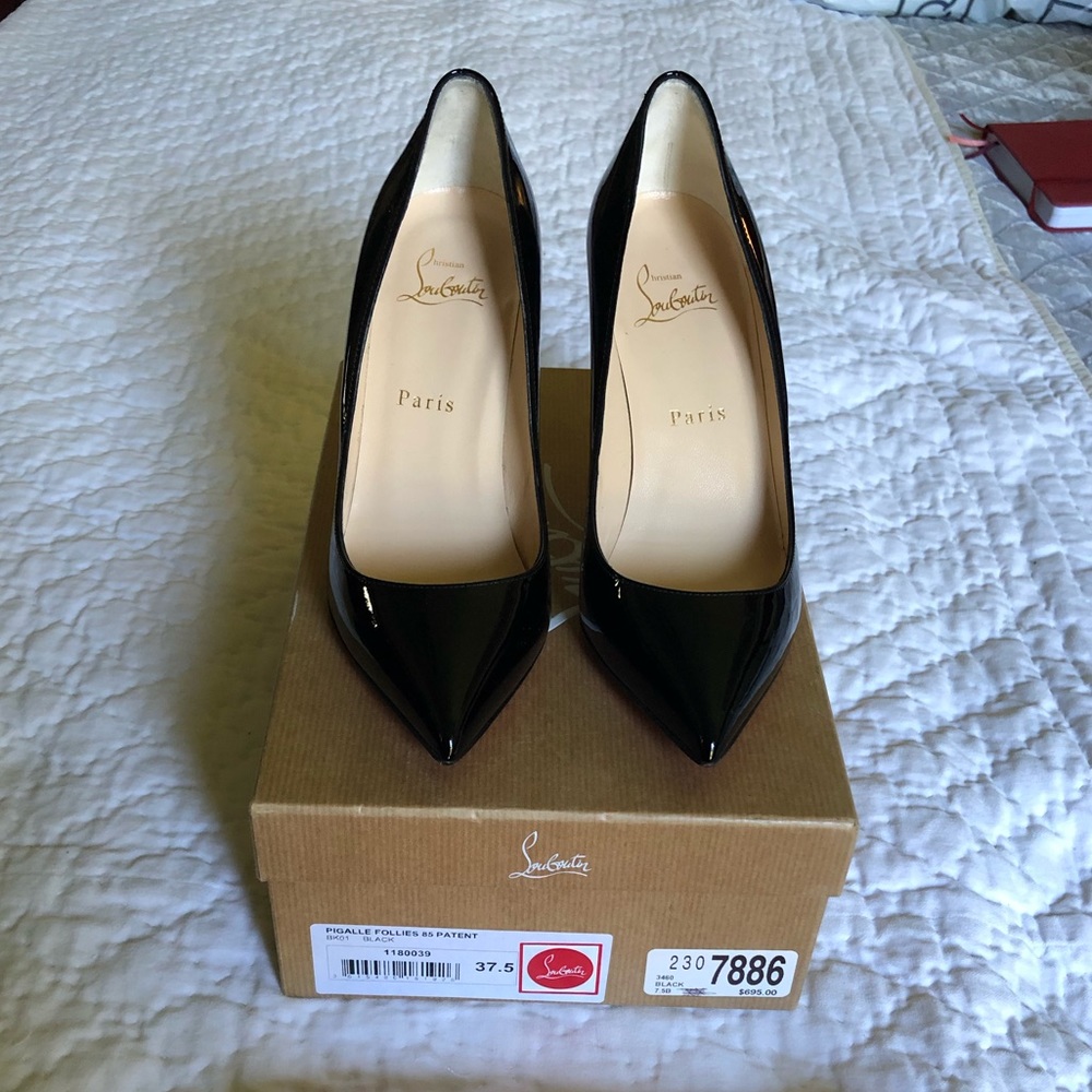 Christian Louboutin black patent pumps 37.5 7.5b